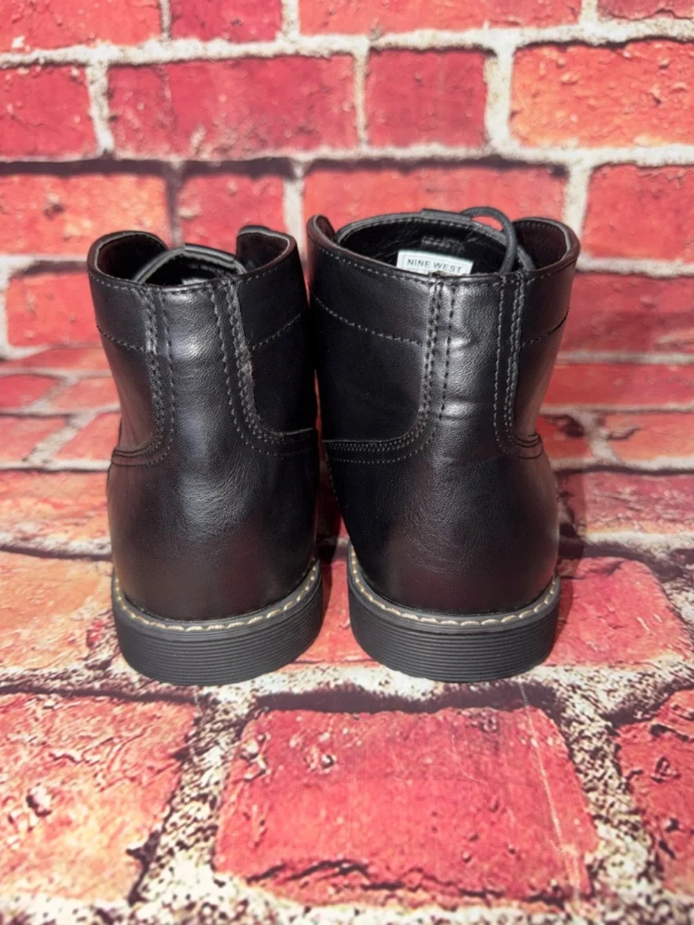 Nine West Black Leather Men's Chukka Boots size 8.5 new with tags